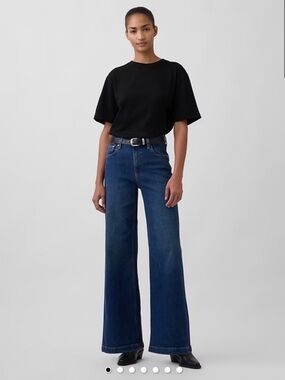 GAP Wide-Leg Jeans in Dark Blue Wash